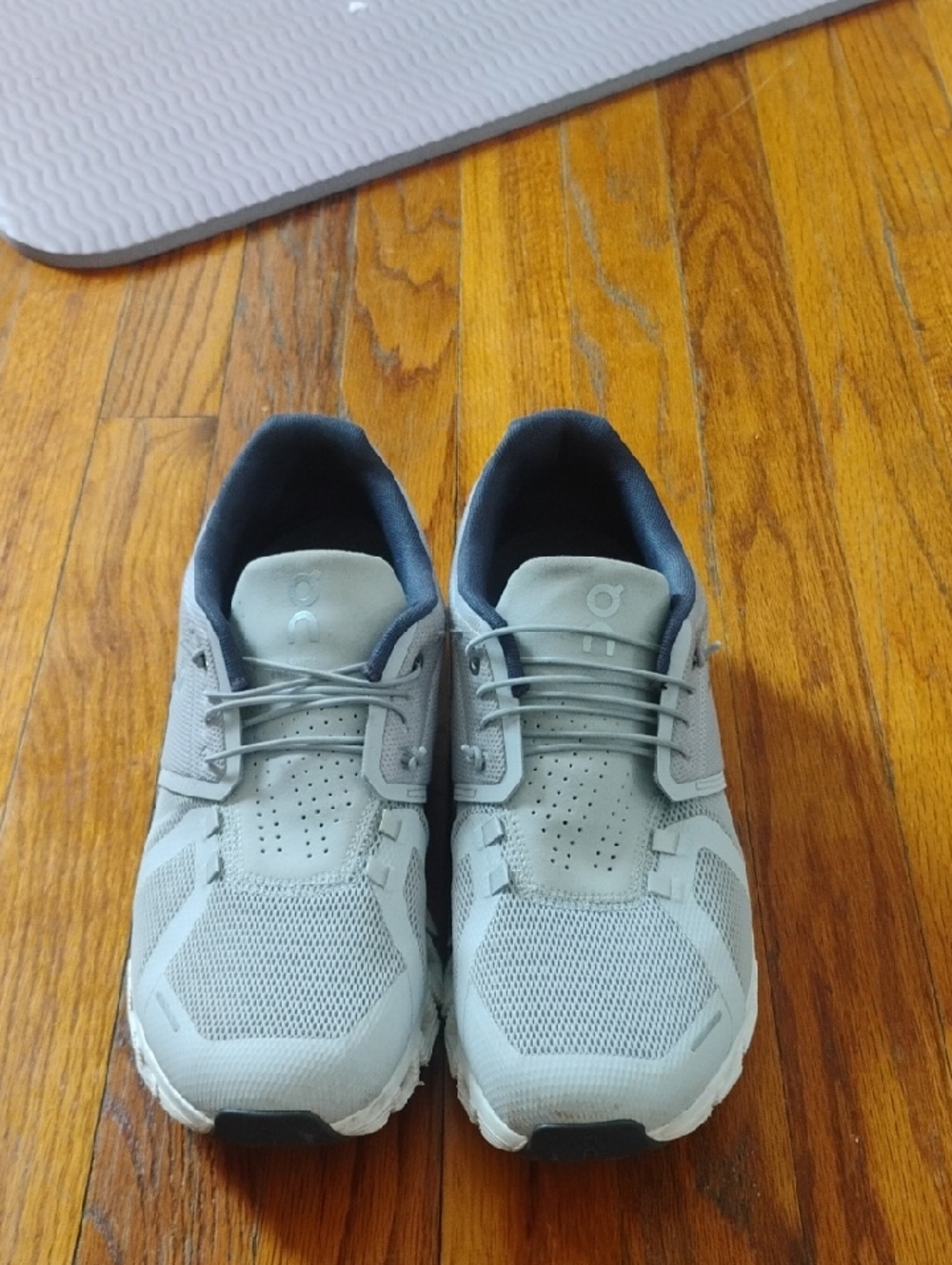 On Running Men’s Light Grey Athletic Running Shoes